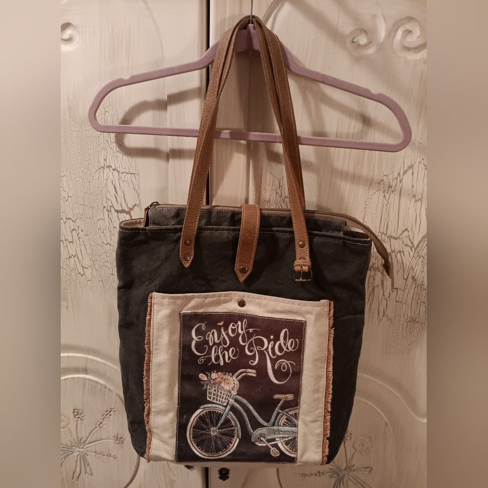 Sixtease CUTE Handbag 🌺